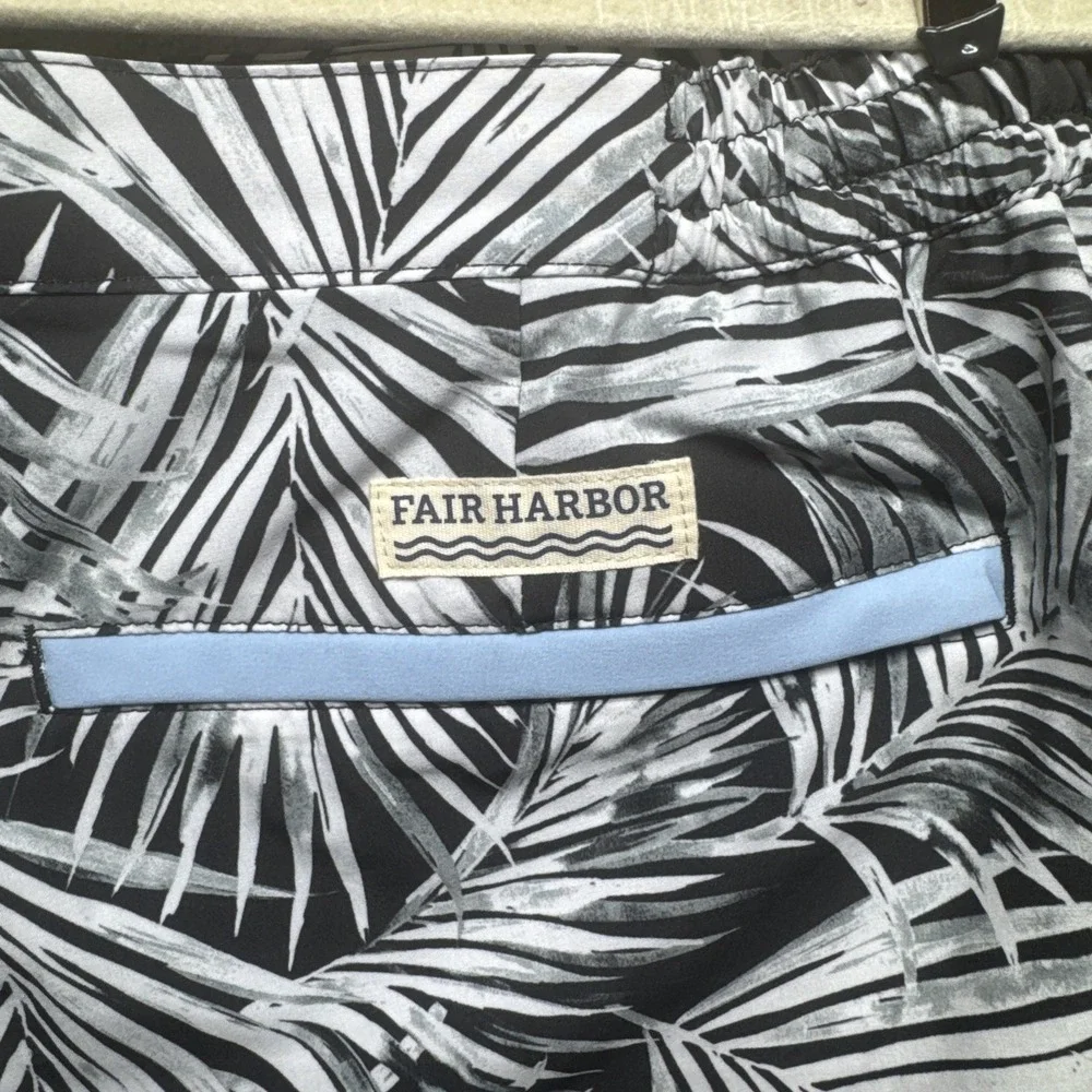 Fair Harbor Men's Black White Swim Trunks 34 Lined Recycled Stretch Board Shorts
